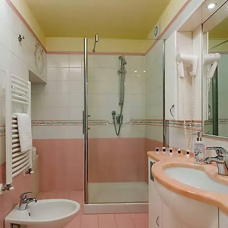 Quattro Cantoni 4* سيينا