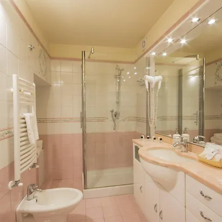 Quattro Cantoni Guest house 2*