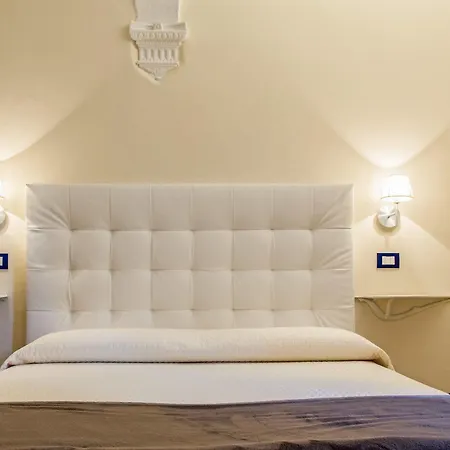 Guest house Quattro Cantoni 2*