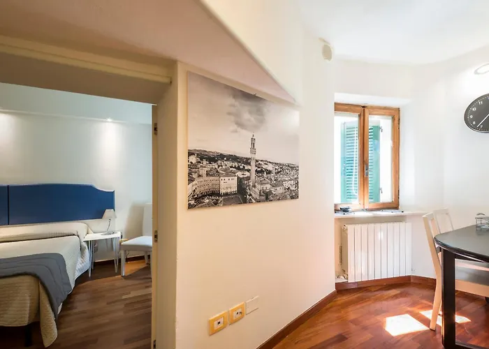 Quattro Cantoni בית הארחה